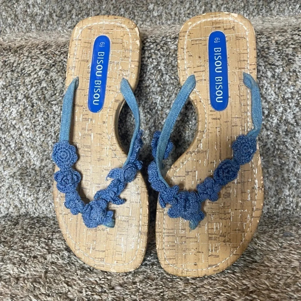 BISOU BISOU Denim Chambray Floral Cork‎ Sandals Size 6.5
